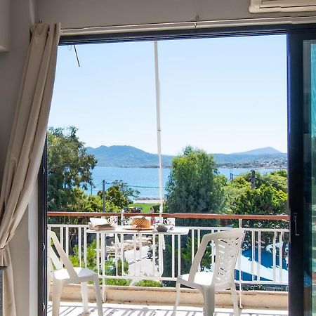 Lavish & Spacious Apt With Stunning Seaview, 10 Min Ath Airport Loútsa Exterior foto